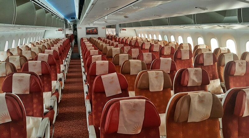 Bomb Threat on Air India’s Delhi-Chicago Flight: আবারও এয়ার ইন্ডিয়ার বিমানে বোমার ভয়! কানাডায় অবতরণ করল দিল্লি-শিকাগো ফ্লাইট